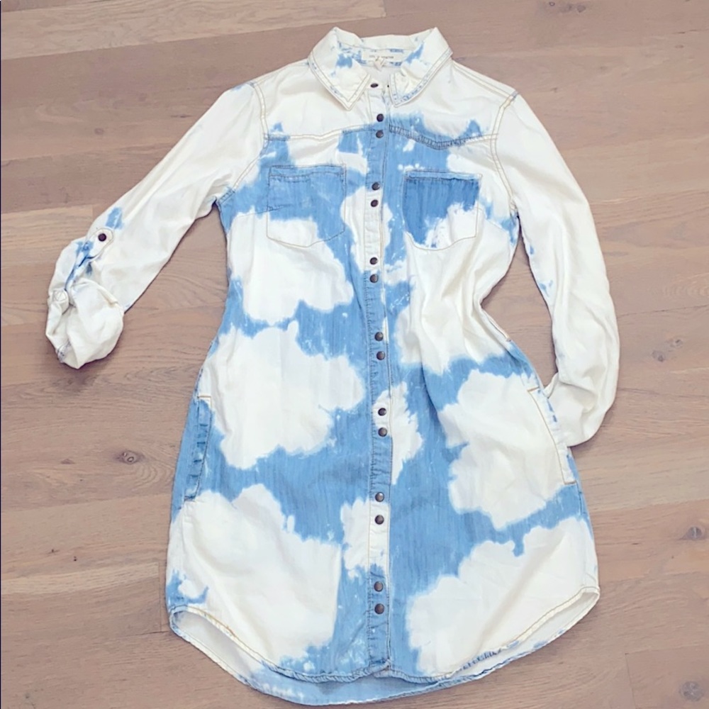 White and Blue Long-sleeve Jean Dress